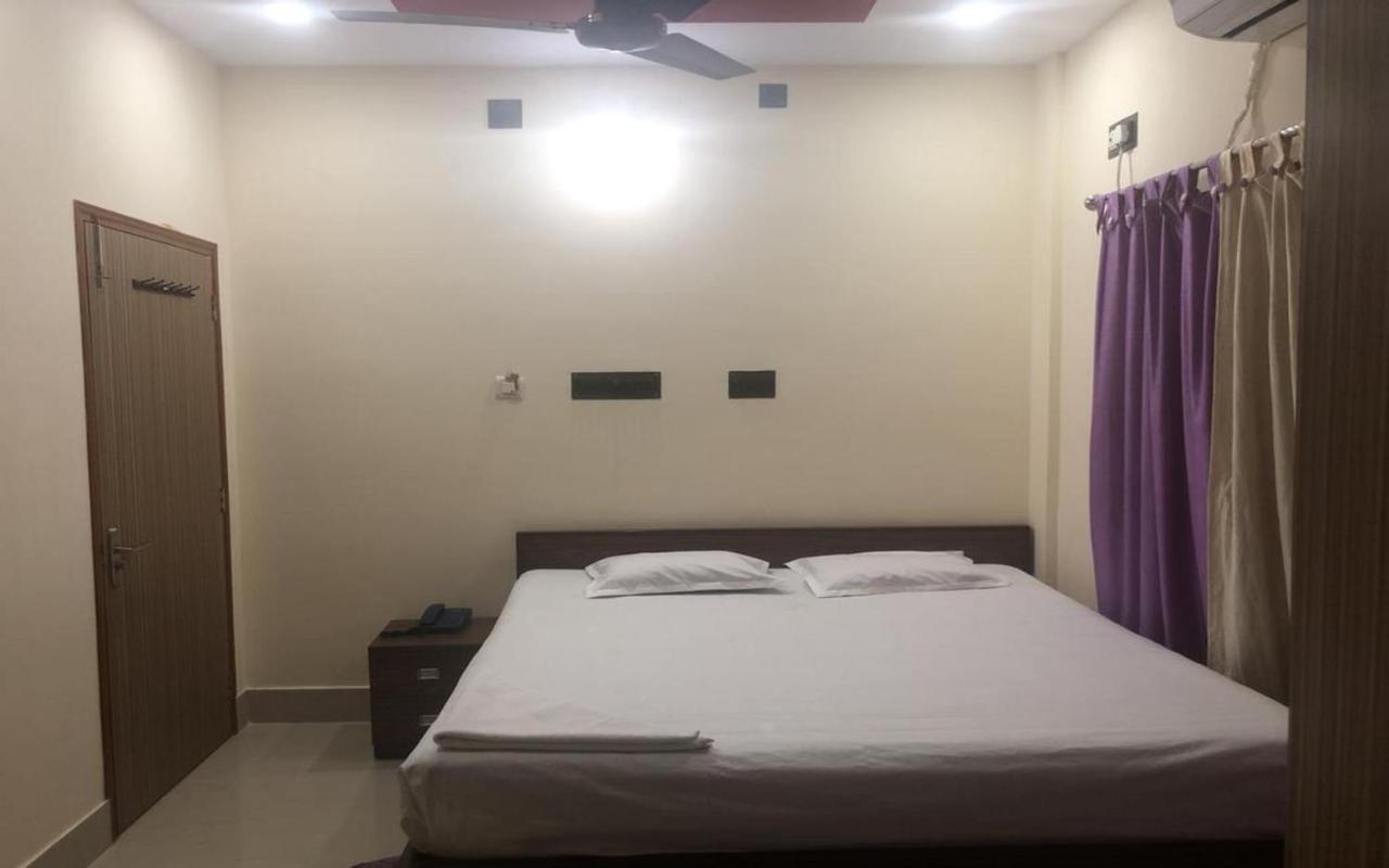 Staymaker Hotel Sannidhyo Shānti Niketan Esterno foto